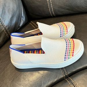 Girls Rothy’s Size 12 White with Rainbow